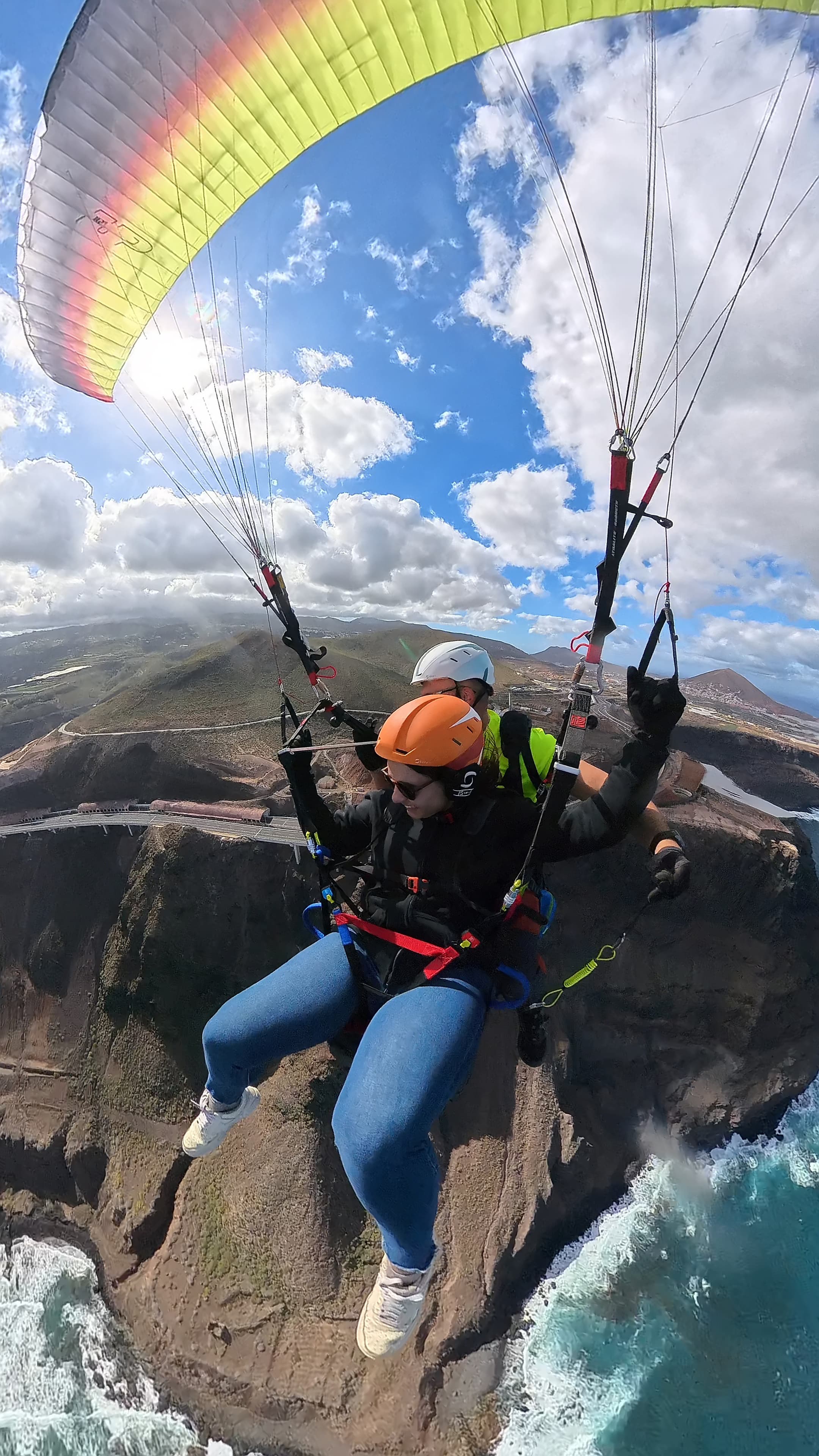 Vuelo de adrenalina con maniobras acrobáticas Falcon Wings Gran Canaria